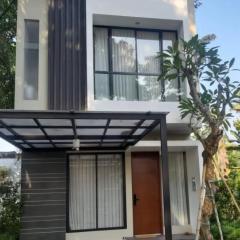 Omah Bubuya Syariah, Surabaya barat