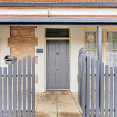 Bassett Cottage- Heritage Listed- with 3 bedrooms- close to train and shops