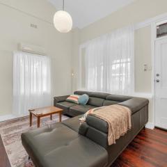 Bassett Cottage in Gawler South with 3 bedrooms and close to city train and shops