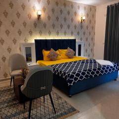 ZOOMSTAY, Gomti Nagar Extension, Near Palassio Mall & Ekana Stadium, Lucknow