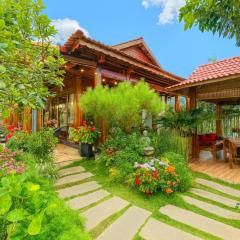 Vườn Trà HomeStay Măng Đen
