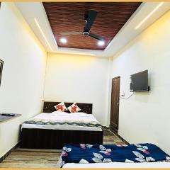 Hotel Shree- Nidhi Premium comfort # Stay Near Mahakaleshwar Jyotirlinga # Railway Station # Free Wi-Fi And Parking Service - Best Hotel In Ujjain