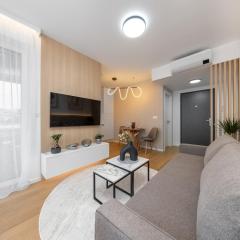 Stylish Metodova Apartment - Central Mall &Parking
