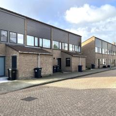 De Vuurtoren, Lijsterstraat 12