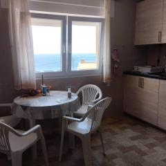 Room in Stunning apartment with sea view