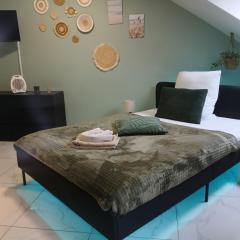 HONOR - Green Room NEU RENOVIERT