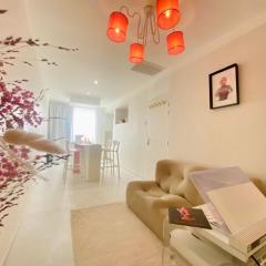 "Rose" Atypique, clim, coeur du Quartier Haut