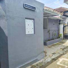 Jess House by Slamet