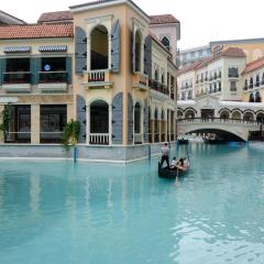 Cozy Apartment in Venice Luxury Residences BGC