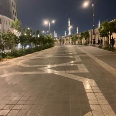 الشقق الأولى السكنية