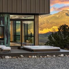 Eagles Wings Luxe Yellowstone Retreat Condé Nast