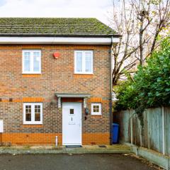Three Bed House Maidenhead - Parking