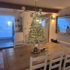 Prior Hall Farm Cottage - 3 bedroom luxury cottage in center of Malham