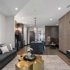 French's Luxury Condo - Steps from Broadway