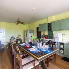 AoNang BeachFront 2BR Night market