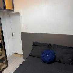 Sunny Stay Self-Contain