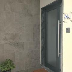 Casa das Amendoeiras