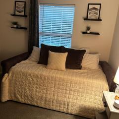 Room For Rent in Cozy Family Home