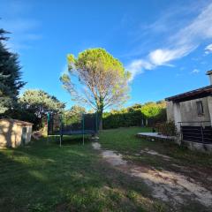 Maison à Aix-en-Provence avec grand jardin