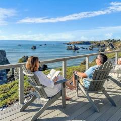 Seaside Elegance Oceanfront Escape with 3 Suites