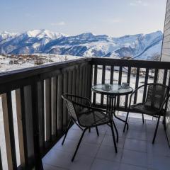Hotel Qumli Apartment with mountain views