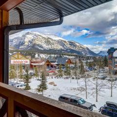 Spacious 3 BR Condo with Gym and Hot tub