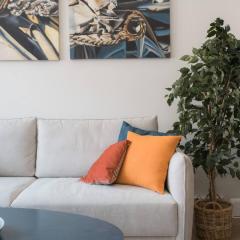 Luxury Top Floor, Balcony and Easy 24h Check-in