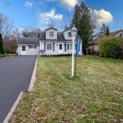 Center Lake Cape Cod Escape Family Waterfront Home with Dock Scenic Views and Pet Friendly