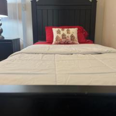 Affordable 2BR, 1Bath, Full Kitchen Apartment in Tracy