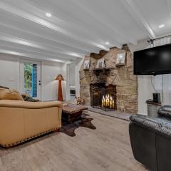 Lolo Bear Cabin Rustic Pets OK Mt Hood retreat