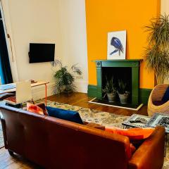 Artistic spacious flat in central Brixton