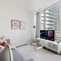 Cozy 1BR Steps to Scotia Arena Walk Score 100