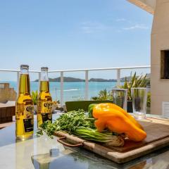 Cobertura Duplex com Hidro a 20m da Praia de Bombas