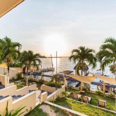 Casa Sirena - A orilla de la laguna y Cenote Esmeralda