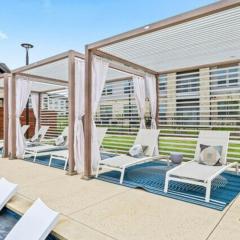 Modern A plus Location WorkerFriendly Pool Gym KINGbed