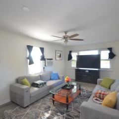 Cozy King Bed, Parking, Laundry, BBQ, RU, RWJ