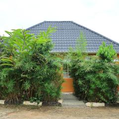 Little Flowers Motel