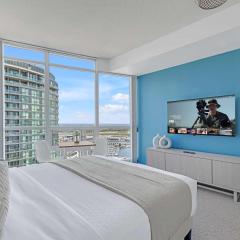 Stylish Downtown Studio Steps from the CN Tower