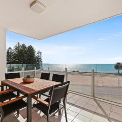 The Penthouse with Views