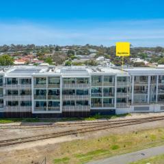 The Penthouse with Views