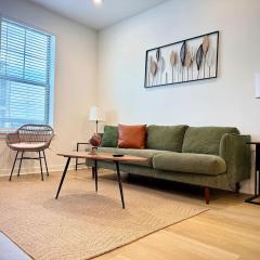 WorkerFriendly Gym Pool WasherDryer A plus Location