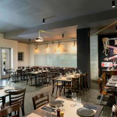 Peppers Gallery Hotel