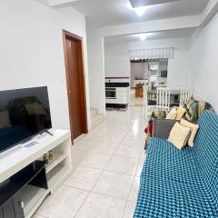 Casa Ampla com Ar Condicionado 450m praia Rua Canoas