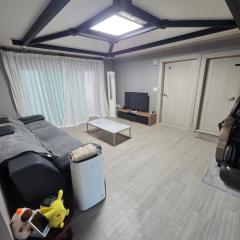 Park's Guesthouse near Gwangalli beach in Busan