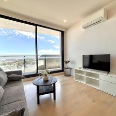 M-City Monash Spacious Skyline Escape & Hospital
