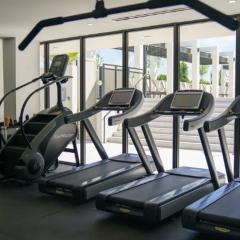 High Floor Property-Expansive Views- Sleep 6 Miami