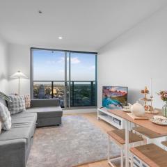 Sea View Lvl 21 Crown Pool Gym Theatre Cbd Central