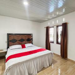RedDoorz at Raya Hotel Berastagi