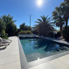 Chez Isa - avec jacuzzi intérieur et piscine chauffée
