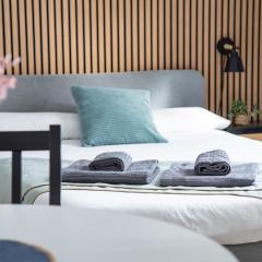 Estudio cerca de Camp Nou